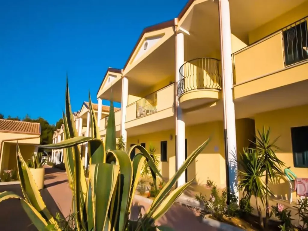 Villaggio Piano Grande Residence